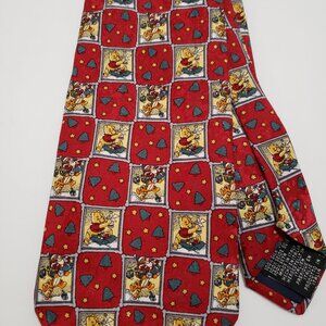 Winnie the Pooh Tie Disney Store Mens Christmas Holiday 100% Silk Made in Italy